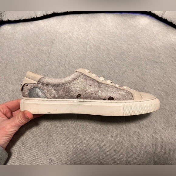 J/SLIDES Sz 9 Cream Leather & Silver Metallic Calfhair Sneakers Exc Cond - Picture 7 of 9